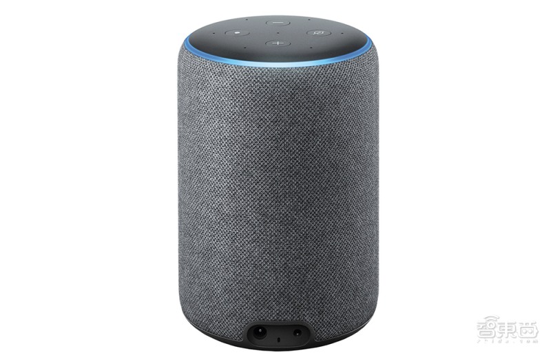 ▲ 圓柱形的亞馬遜 Echo 智能音箱